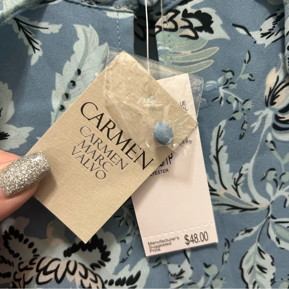 CARMEN Marc Valvo Blue Floral Ruffle Keyhole Neckline Blouse NWT (Small Flaw) XS - Picture 2 of 6